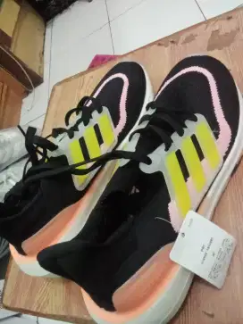 Sneaker Adidas light boost size 40