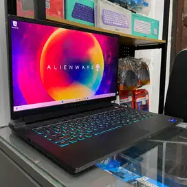 Alienware M15 R6 Intel i7 11800H Nvidia RTX 3050 Ti RAM 16 GB SSD 1 TB