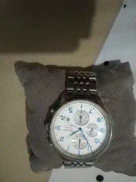 Di jual jam koleksi Krn LG butuh duit
