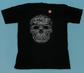 Kaos distro Skull hitam