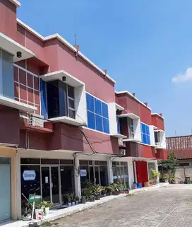 Disewakan Ruko Gandeng Murah siap pakai di Jagakarsa Jakarta Selatan