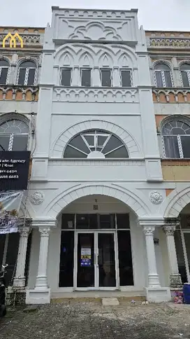 Dijual cepat ruko Alicante