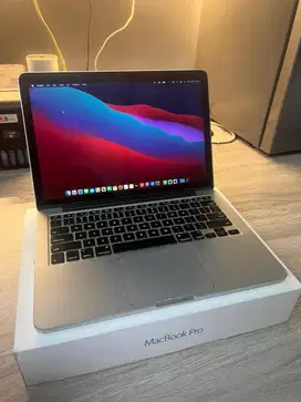 MacBook Pro Retina 13 A1502 2015