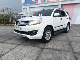 Toyota Fortuner 2012 G a.t Diesel Trd km150rb