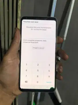 Lg V30+ resmi orian