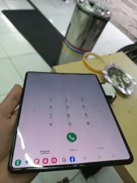 Lcd dalam z fold 3 mulus