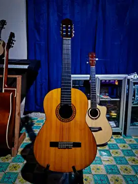Jual cepat BU gitar akustik Yamaha C315 ORIGINAL