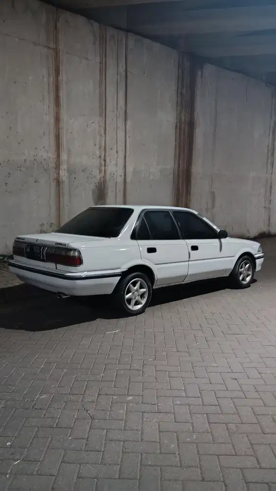 Toyota Corolla 1990 Bensin