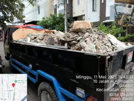 Jasa buang puing tanah