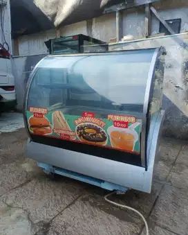 Showcase cake countertop ukuran 90x54x79 cm merk GEA Murah