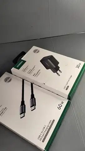ADAPTOR FAST CHARGING 30W + FAST CHARGING CABLE USB C to C 60W