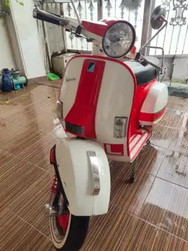 Vespa Exclusif PX 150
