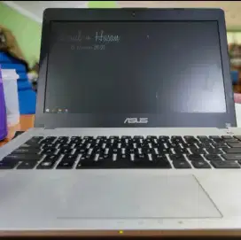 Laptop ASUS multitasking