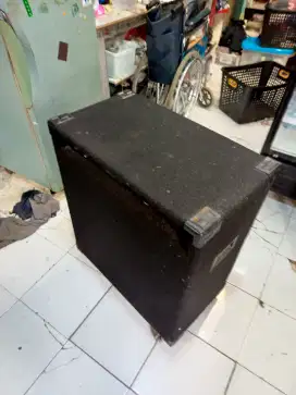Speaker Merk Blazer