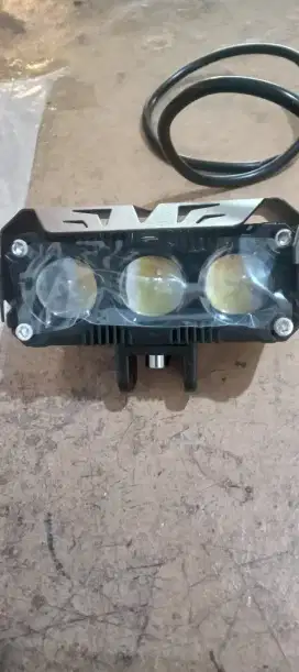 Lampu led laser 3 mata mobil,harga sepasang
