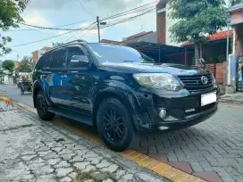 Toyota Fortuner G A/T 2012 Diesel DP 25 JT