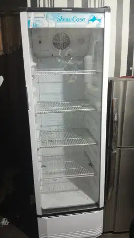Showcase polytron
