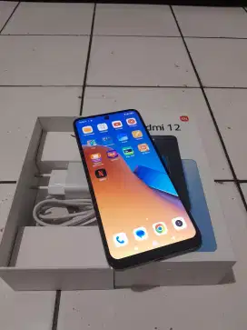 Redmi 12 8/256 Hitam