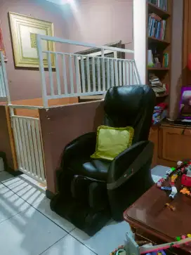 Kursi Pijat Bahan Kulit