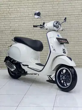Istimewa Vespa Primavera - 2022 - White series