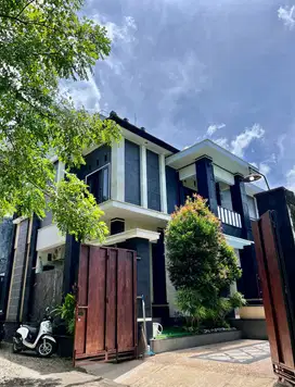 Sewa Tahunan Villa 2lt Lokasi Jimbaran dekat GWK area Investasi