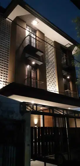 RUMAH kOST 3,5 LANTAI STRATEGIS DI SETIA BUDI JAKARTA SELATAN