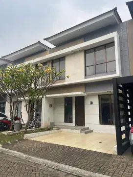 Rumah DIjual di Fortune Essence Graha Raya Bintaro Jaya