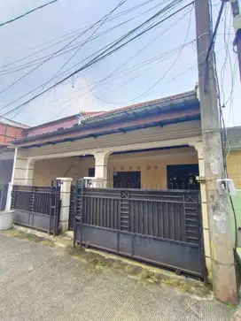 Jual Rumah Bebas Banjir Dijual 5 Menit Ke Stasiun Depok Baru J-16219