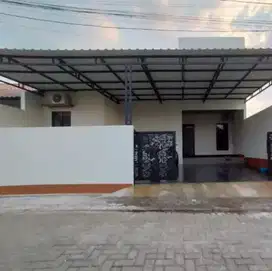 5 menit ke gerbang tol manyaran semarang rumah siap huni dijual