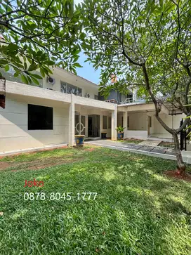 Rumah Bagus di huk Area Jl. Pakubuwono, Kebayoran Baru Jakarta Selatan