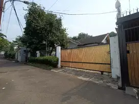 DI JUAL CEPAT RUMAH DI JL.PEKAYON 1 RAGUNAN PD.MINGGU JAKARTA SELATAN
