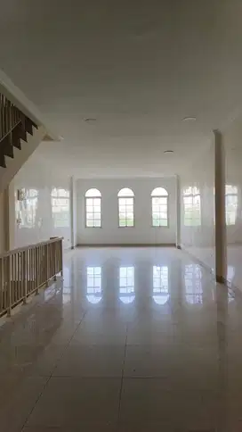 JUAL RUKO BOULEVARD GREEN LAKE CITY CIPONDOH TANGERANG BANTEN