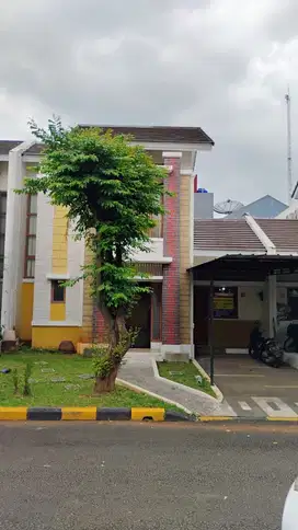 Rumah 2 lantai di Cluster Grandwisata Bekasi