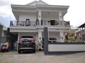 Dijual rumah 3 lantai di Cimanggis Depok