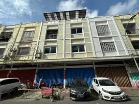 Dikontrakkan ruko 3lt dijl Metro Latimojong, Makassar (al)