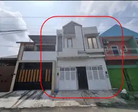 Rumah Strategis 2Lt Tepi Jalan Gondangrejo