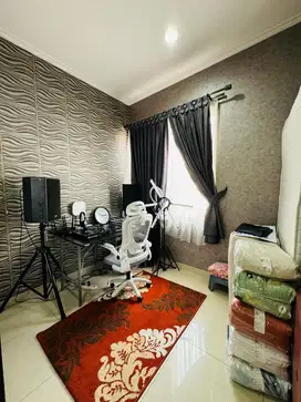 DIJUAL RUMAH GREEN LAKE CITY SUDAH RENOV CIPONDOH TANGERANG
