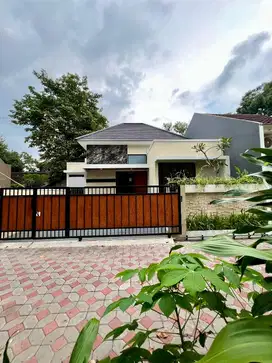 Rumah baru minimalis di palagan sleman Yogyakarta.