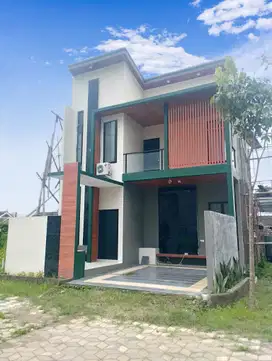 RUMAH BARU READY STOK FULL RENOVASI DEKAT STASIUN JEMBER