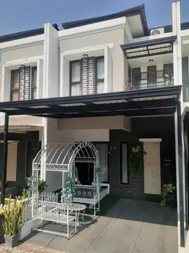 DIJUAL RUMAH 2 LANTAI DICIPUTAT