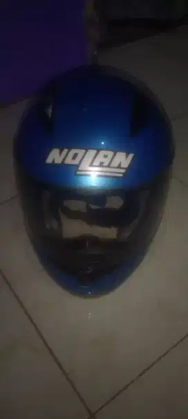 Helm full face pemakaian