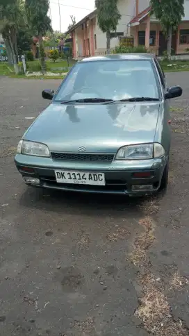 Esteem 1.3 warna Abu-abu M/T th 1992
