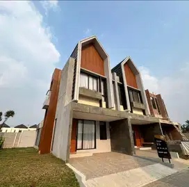 Rumah 3 lantai, DP 0%