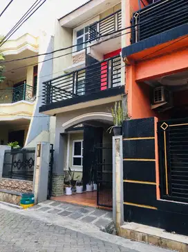 Rumah Tinggal Komplek DDN di Karang Tengah, Tangerang-Banten
