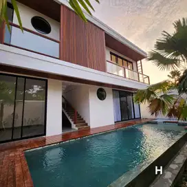 Villa Baru Gress di Buduk dekat Tumbak Bayuh Pererenan