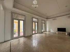 Disewakan Rumah bisa untuk kantor lokasi strategis kemang