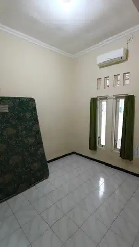 RUMAH DISEWAKAN DI SEMARANG TIMUR HOOK DAN LUAS