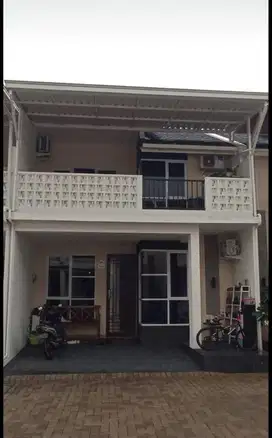 Dijual murah rumah di Aryana Karawaci cluster Megah