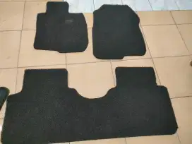 Karpet cacing bekas reborn