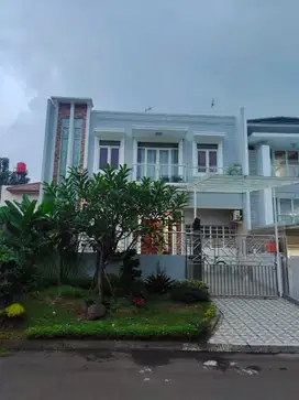 Dijual Rumah Mewah di Pondok Hijau Golf PHG Gading Serpong